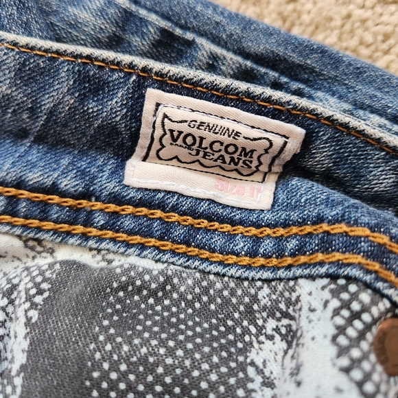Volcom Bootcut Jeans - Picture 8 of 9